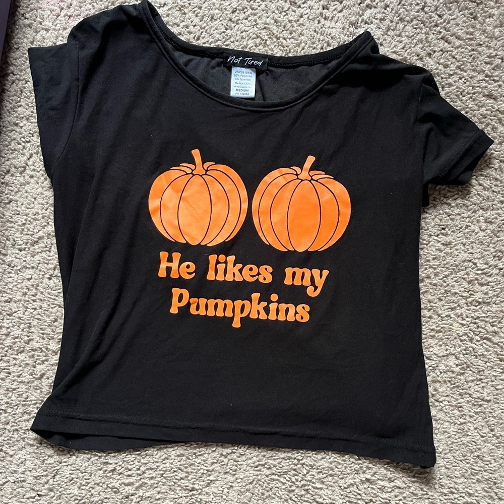 Black T-Shirt with Orange Pumpkin Print size medium